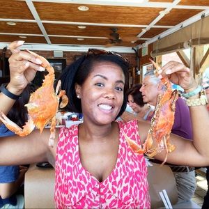 Meet your Posher, Carla